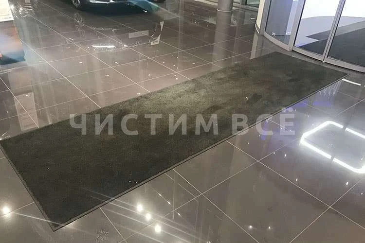 Как сберечь чистоту коврового покрытия в офисе