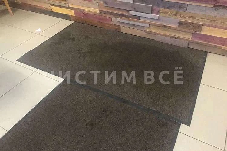 Грязезащитные ковры в офисе Как поддерживать чистоту пола в торгово-развлекательном центре
